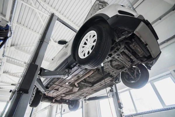 ¿Cómo se clasifican las partes de un carro?